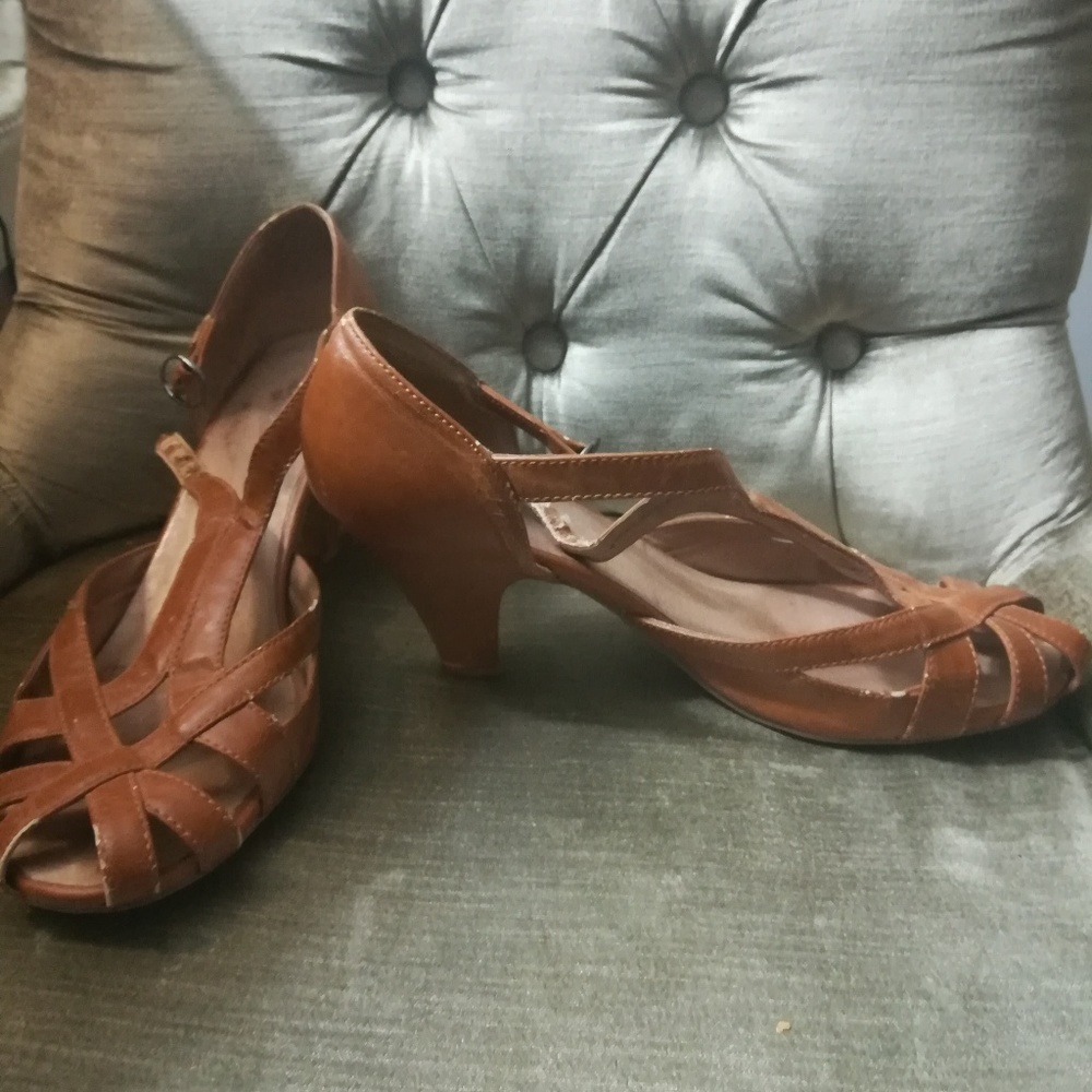 Nine West vintage style sandal